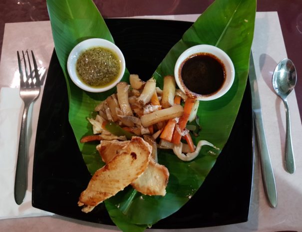 Lawaki_Fish & Dhania Sauce & Corey Sauce & Stirfried Vegies_
