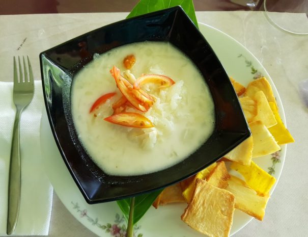 Lawaki_Green Papaja Vegetable in Coconut Cream 7 fried Cassava_