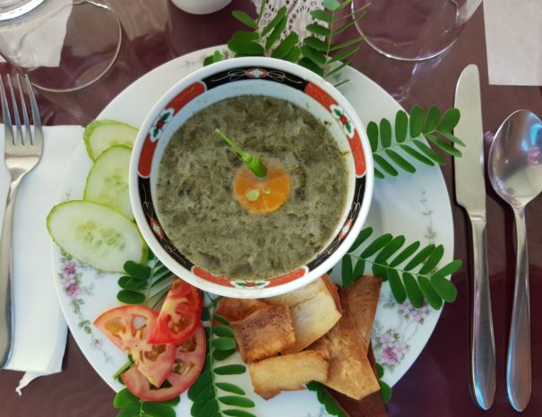 Lawaki_Rourou & fried cassava_